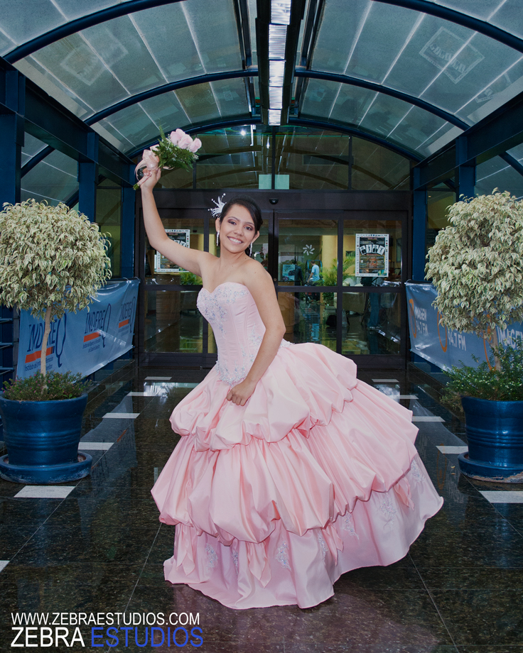 Sesión profesional de fotografía de XV años en Querétaro