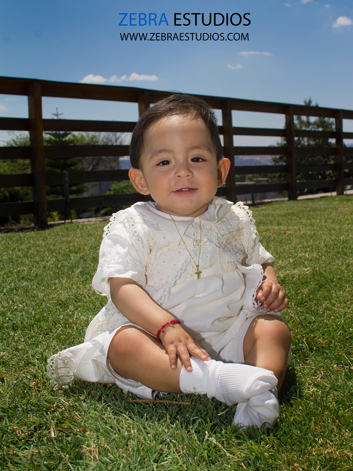 Fotografía profesional de bautizo en Querétaro